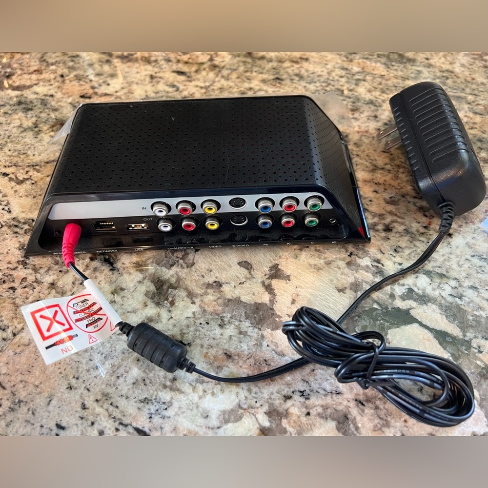 New Sling Media slingbox console